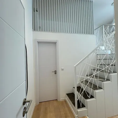 Апартаменты Mina Luxury 1 *