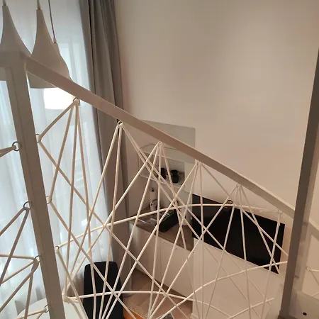 Mina Luxury 1