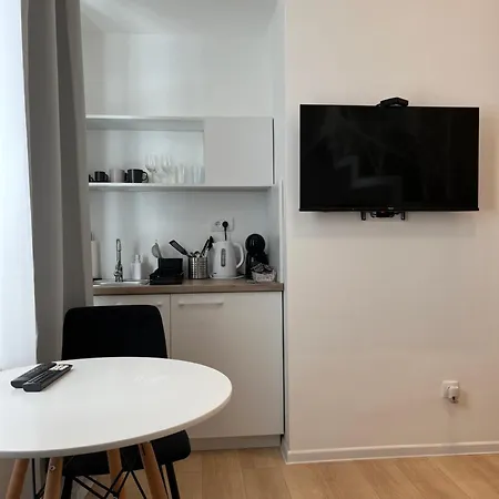 Mina Luxury 1